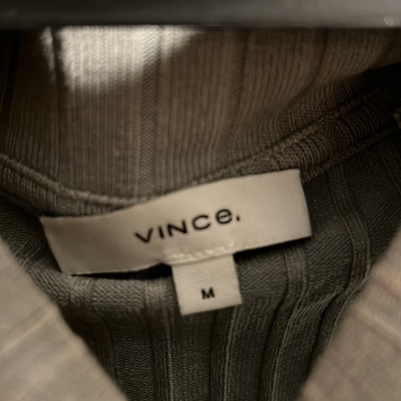 Vince Sleveless Mock Neck top - Picture 5 of 5